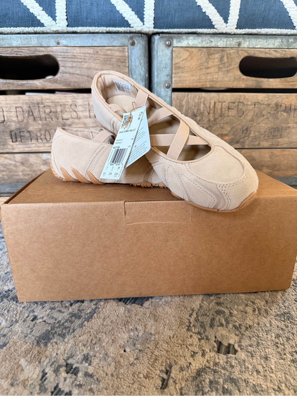 adidas women’s pink/beige Ballet-Style Flats